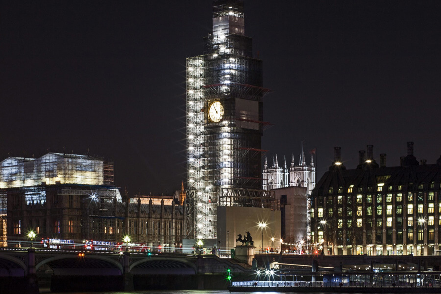 The clocks are changing: Time to prepare your construction site for the darker winter months.